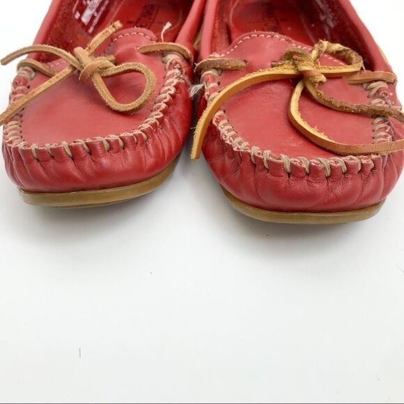 Minnetonka Red  Leather Moccasins/loafers Size 5 - Picture 10 of 16
